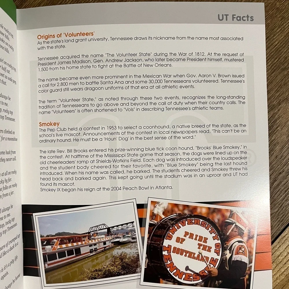 UT RARE HTF - 🏈 New University of Tennessee Go Vols Activity Book, Collectible